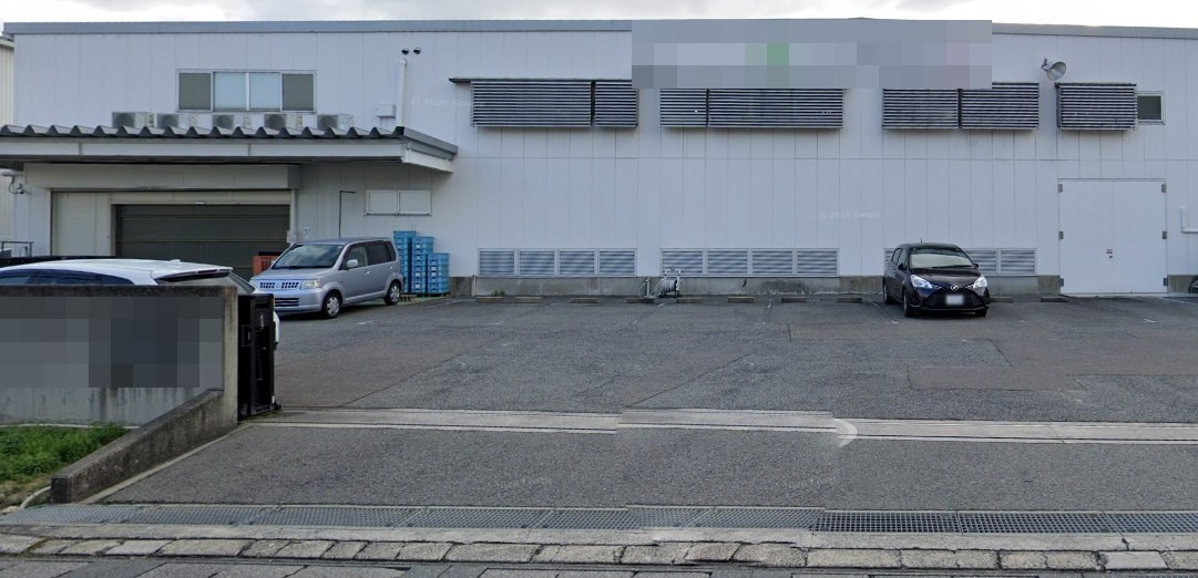 大阪府内の豆腐製造工場（社名はプライバシー保護のためモザイク処理）